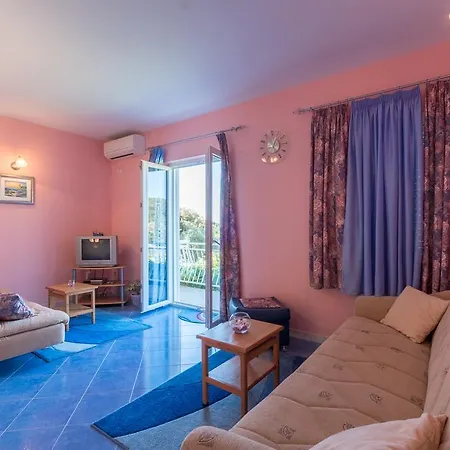 Apartments Saulan Molunat Room photo