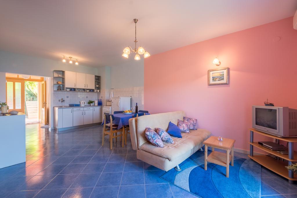 Apartment Saulan Molunat