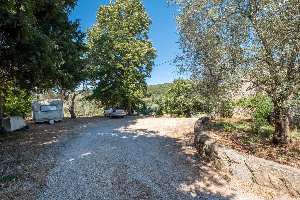 Saulan Apartmán Molunat